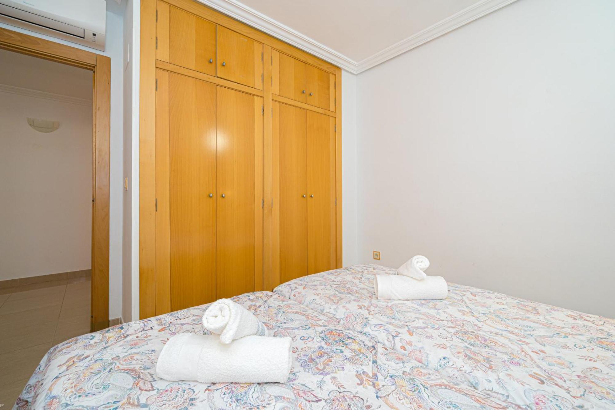 Front Line Apartment Jakarta 2 El Campello Buitenkant foto