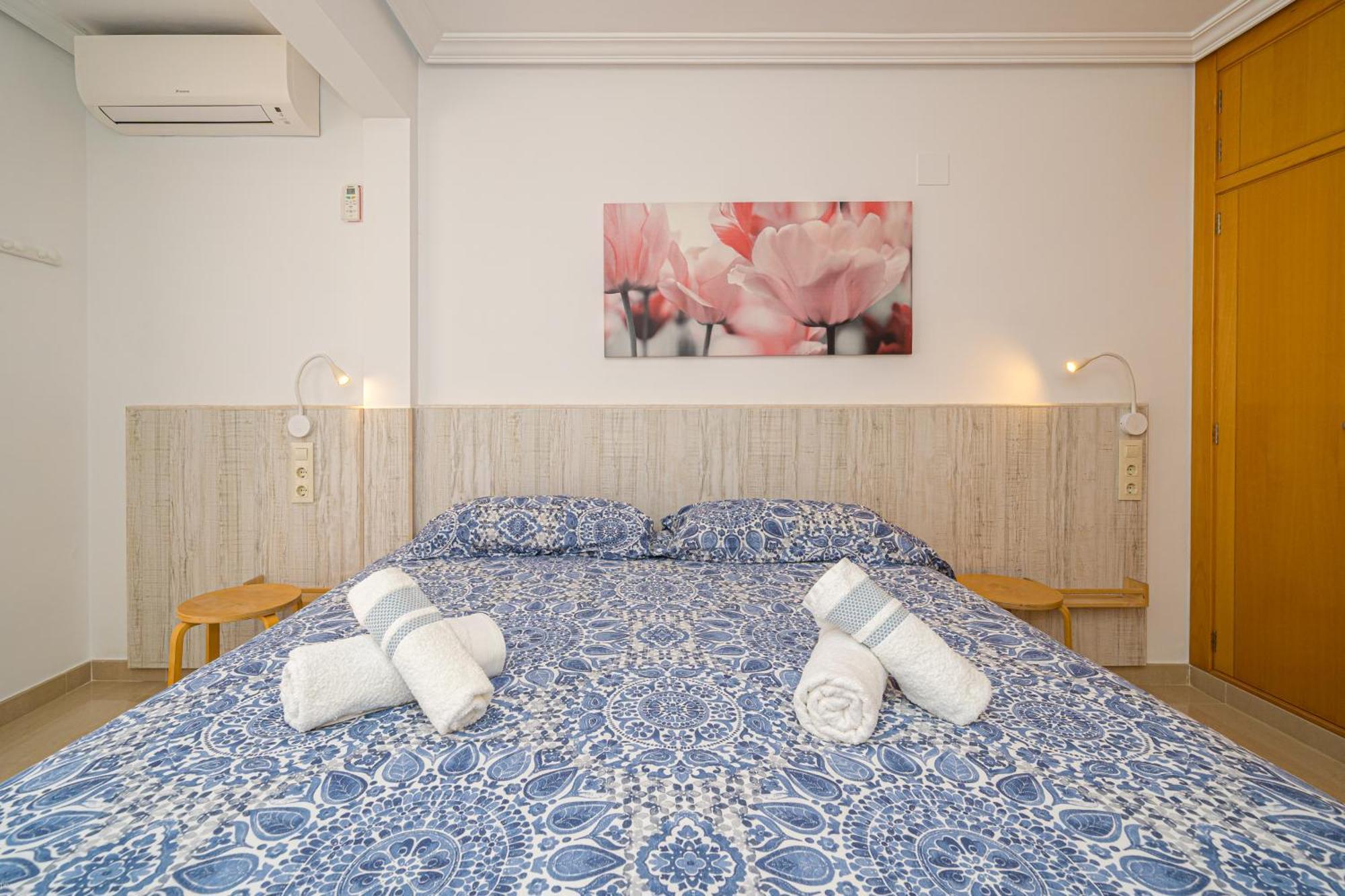 Front Line Apartment Jakarta 2 El Campello Buitenkant foto