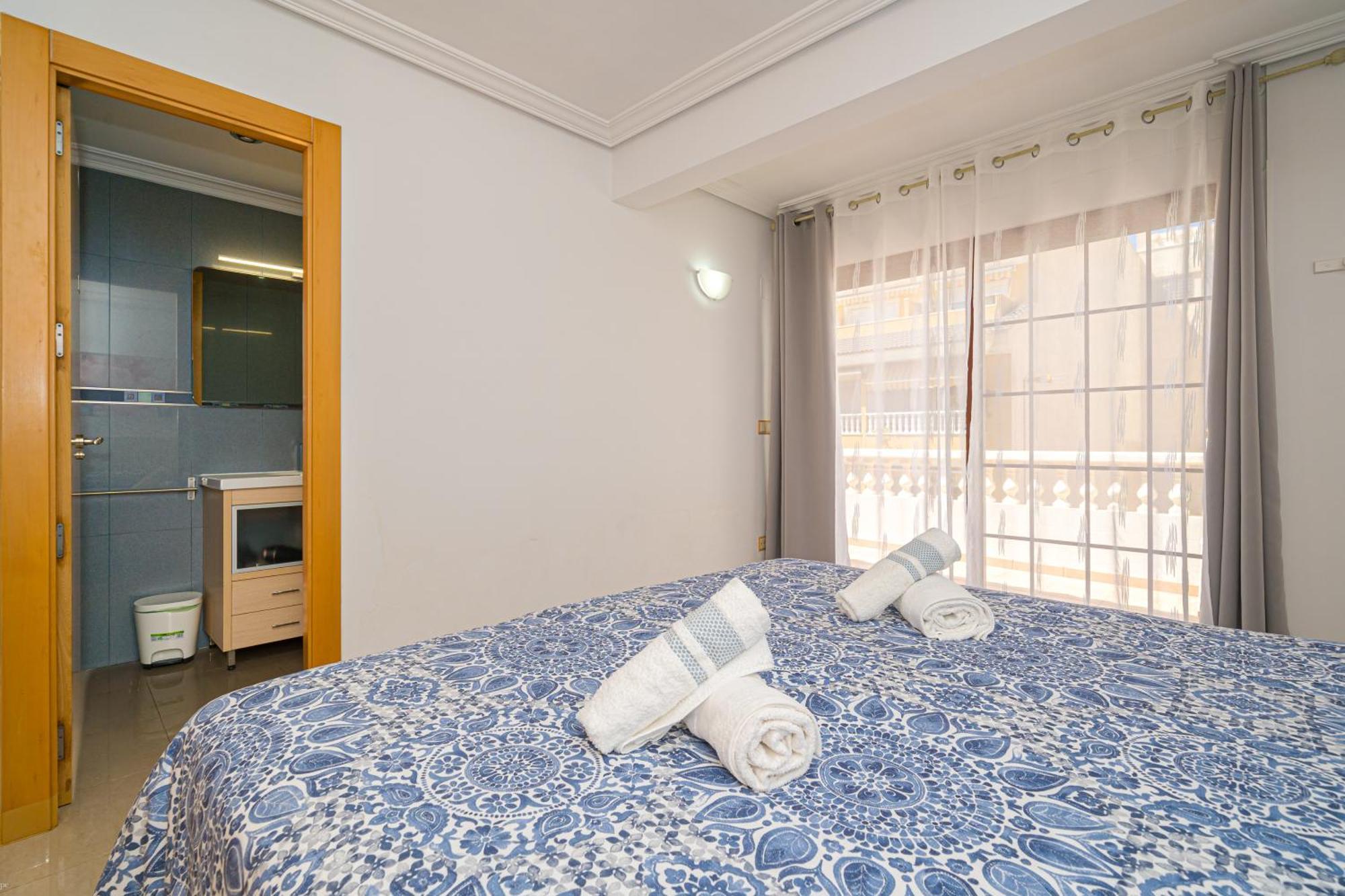 Front Line Apartment Jakarta 2 El Campello Buitenkant foto
