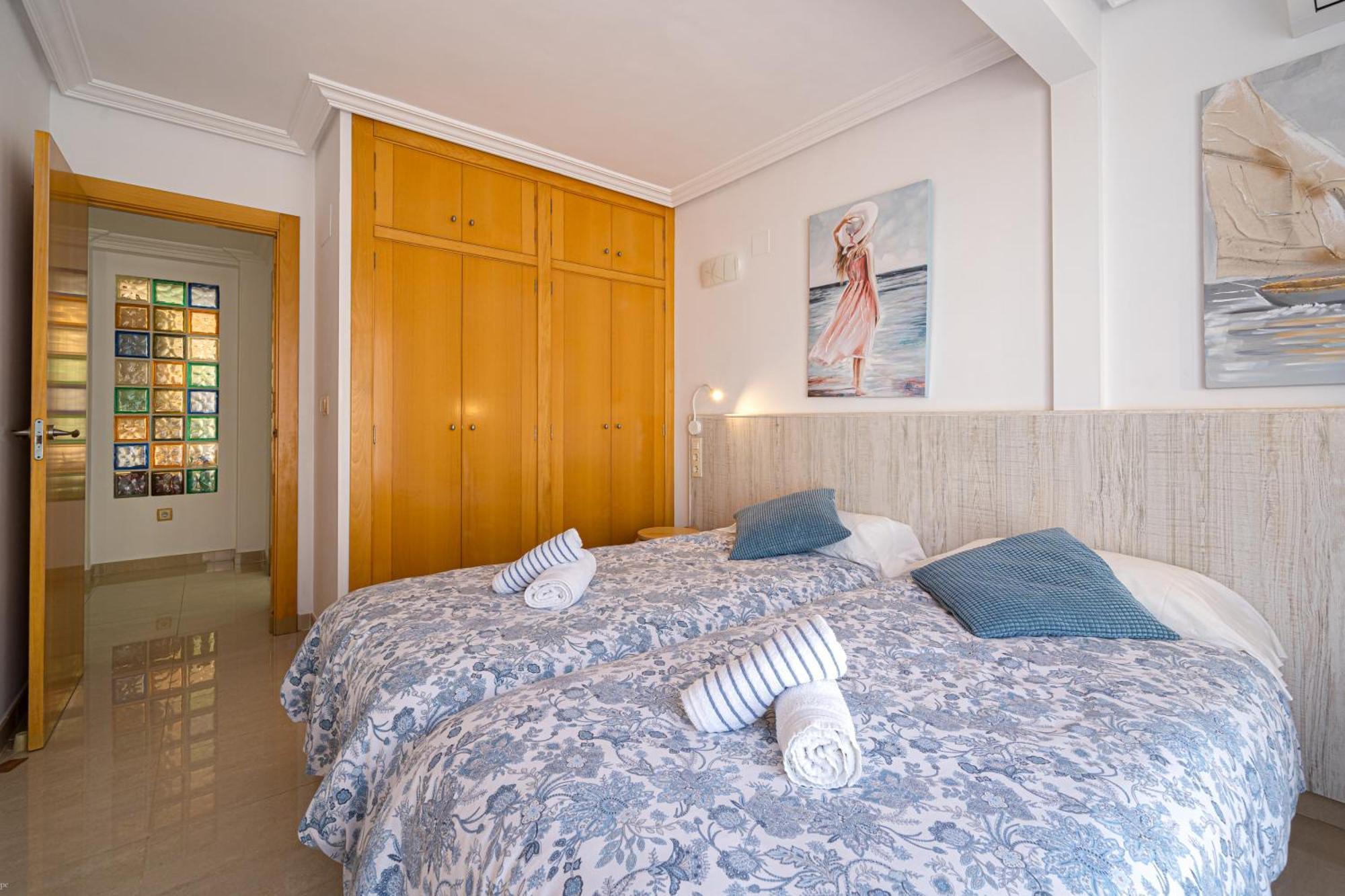 Front Line Apartment Jakarta 2 El Campello Buitenkant foto
