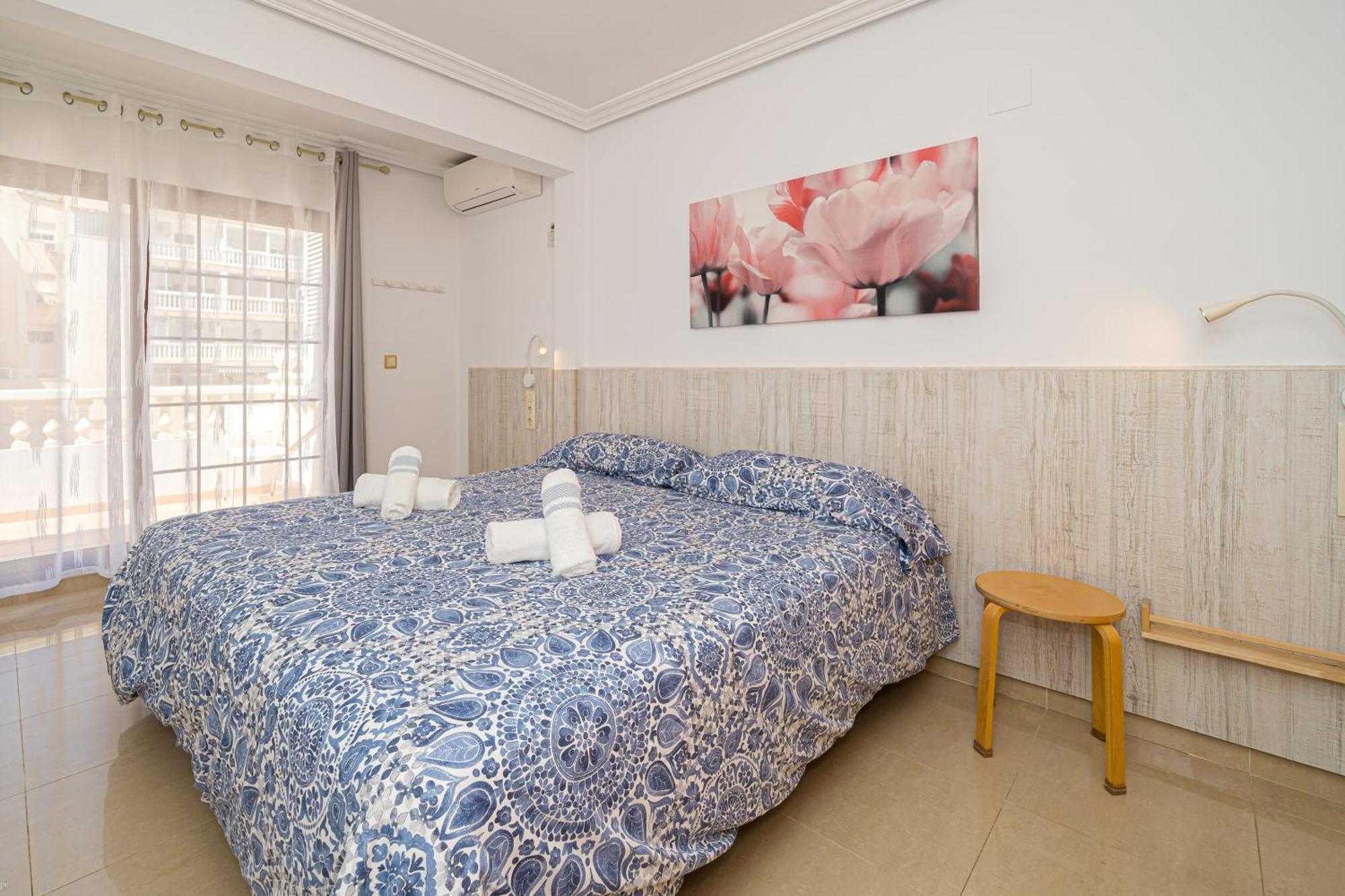 Front Line Apartment Jakarta 2 El Campello Buitenkant foto